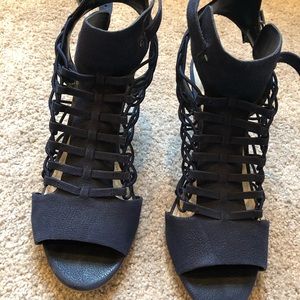 Vince Camuto sandals. Size 9